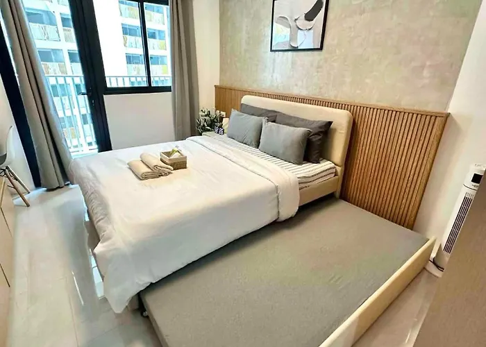 Apartment Clou Muji Inspired Unit